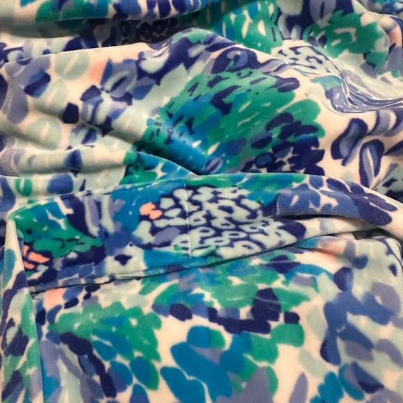 Lilly Pulitzer Elaine Velour Ocean Commotion Blue Belted Bathrobe S/ Medium - Picture 4 of 4